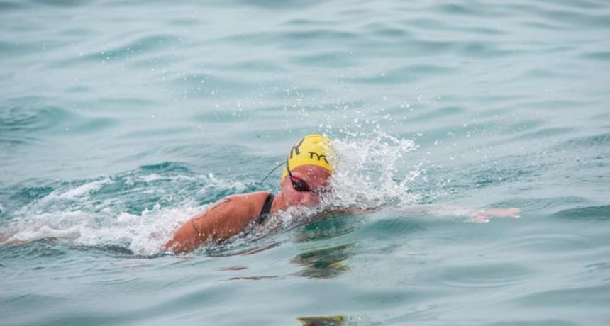 Antonia Buličić pobjednica je 48. plivačkog maratona Preko – Zadar Antonia Buličić pobjednica je 48. plivačkog maratona Preko – Zadar