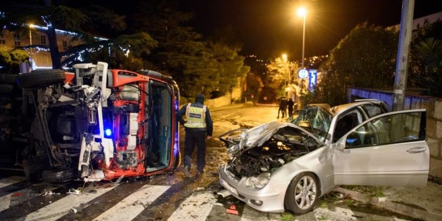 Teška prometna nesreća u Dubrovniku Teška prometna nesreća u Dubrovniku
