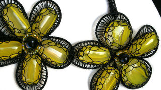 Izložba nakita u Muzeju antičkog stakla