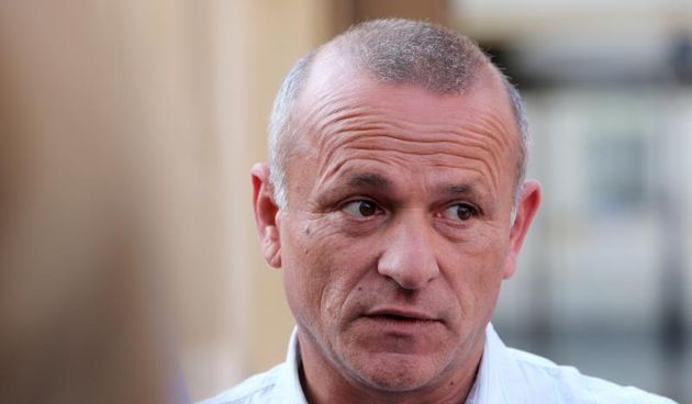 28.10.2013., Zagreb – Predsjednik Stozera za obranu hrvatskog Vukovara Tomislav Josic izlazi iz Banskih dvora nakon dvosatnog sastanka s premijerom Milanovicem na kojem su propali pregovori izmedju Vlade i Stozera za obranu hrvatskog Vukovara o problema