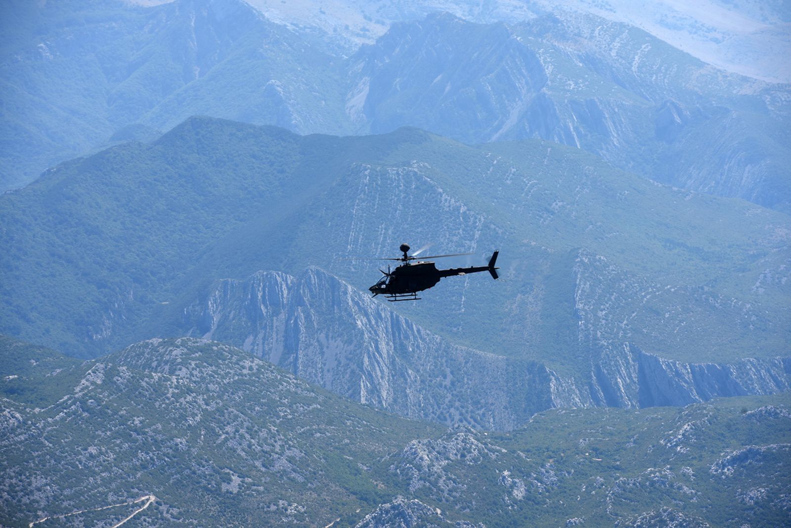 Pogledajte prva bojeva gađanja hrvatskih pilota iz kiowa warrior Pogledajte prva bojeva gađanja hrvatskih pilota iz kiowa warrior