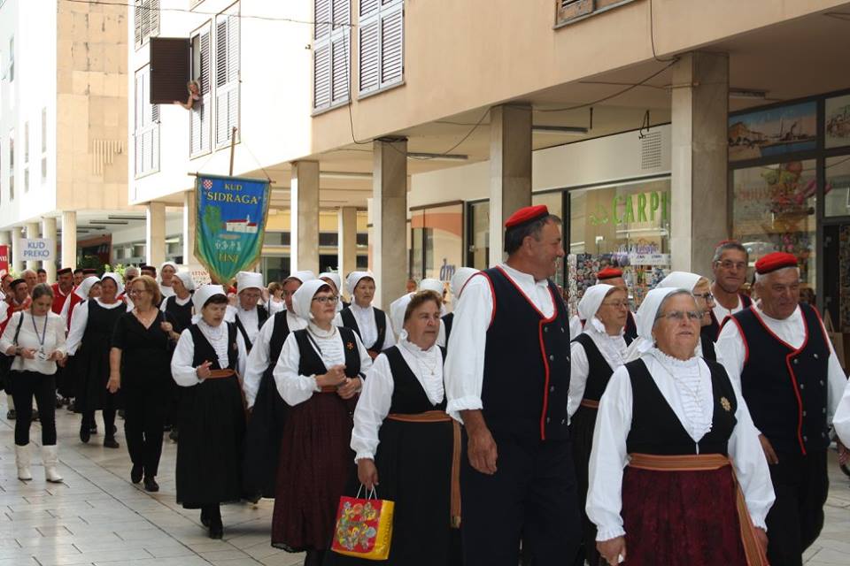 smotra folklora; etno dani