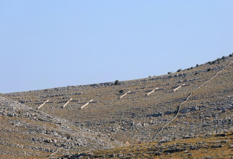 30.08.2015., Kornati – Na otoku Kornatu obiljezena je 8. obljetnica stradanja 12 vatrogasaca iz Sibenika, Vodica i Tisnog. Photo: Dusko Jaramaz/PIXSELL 30.08.2015., Kornati – Na otoku Kornatu obiljezena je 8. obljetnica stradanja 12 vatrogasaca iz Sibenika, Vodica i Tisnog. Photo: Dusko Jaramaz/PIXSELL