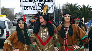 Karneval 2012: Pleme “Crna jama” iz rezervata Stanovi Karneval 2012: Pleme “Crna jama” iz rezervata Stanovi