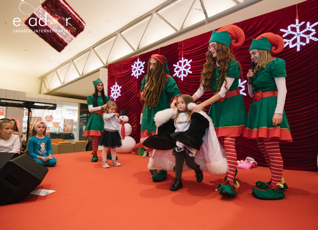 Zimski sportovi s Djedom Božićnjakom Zimski sportovi s Djedom Božićnjakom