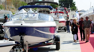 Sibenik ,160910.
Marina Mandalina
Treci Adriatic Boat Show otvoren i traje 4 dana u kojem ce posjetitelji imati priliku vidjeti preko 150 plovila i preko 175 standova sa ponudom svega vezanog more i brodove
na slici izlozbeni brodovi.
Foto: Niksa Stipanic