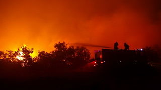 Vatrogasci gase pozar u Policima, Foto: Zdenko Knezevic