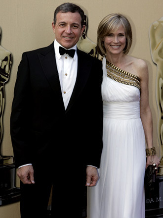 82. Red Carpet Oscara (oscar.go.com)