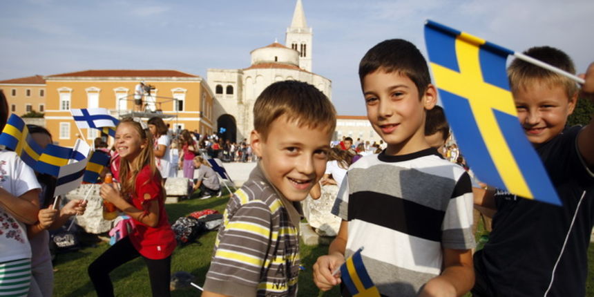 Zadar, 260911.
Delegacija EU u Hrvatskoj, 14 veleposlanstava i kulturnih insituta zemalja clanica EU u RH i Ministarstvo vanjskih poslova organiziraju sredisnju proslavu Europskog dana jezika – standovi kod crkve Sv. Donata sa promotivnim materijalima, na