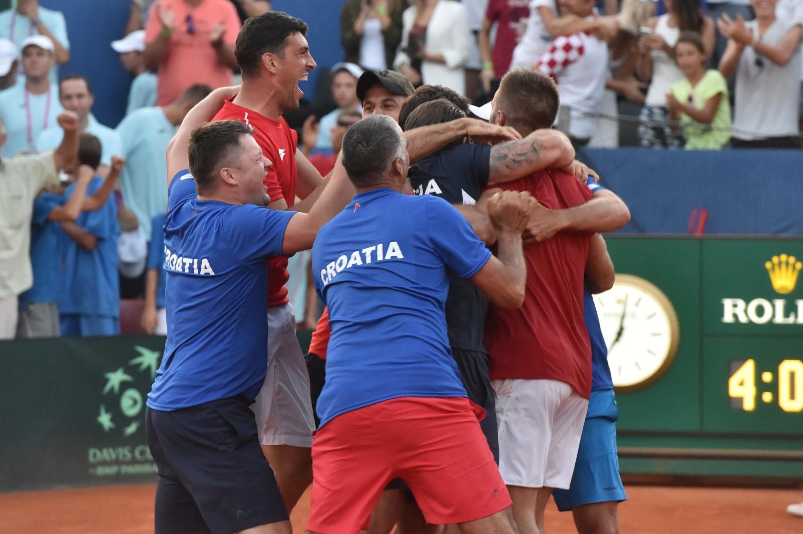 Slavlje hrvatskih tenisača nakon pobjede nad SAD-om Slavlje hrvatskih tenisača nakon pobjede nad SAD-om