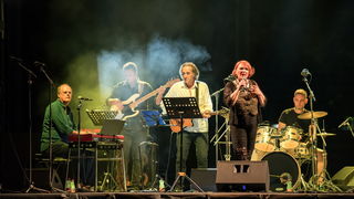 Zorica Kondža i klapa Cambi @ bazen Ilirije u Biogradu