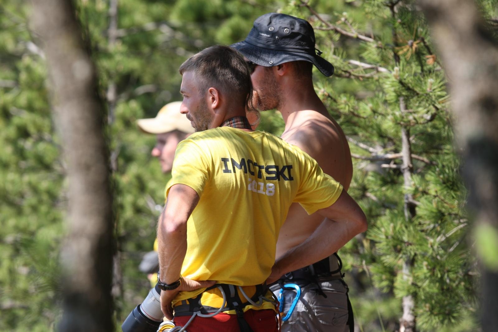 Rap jumping, Crveno jezero