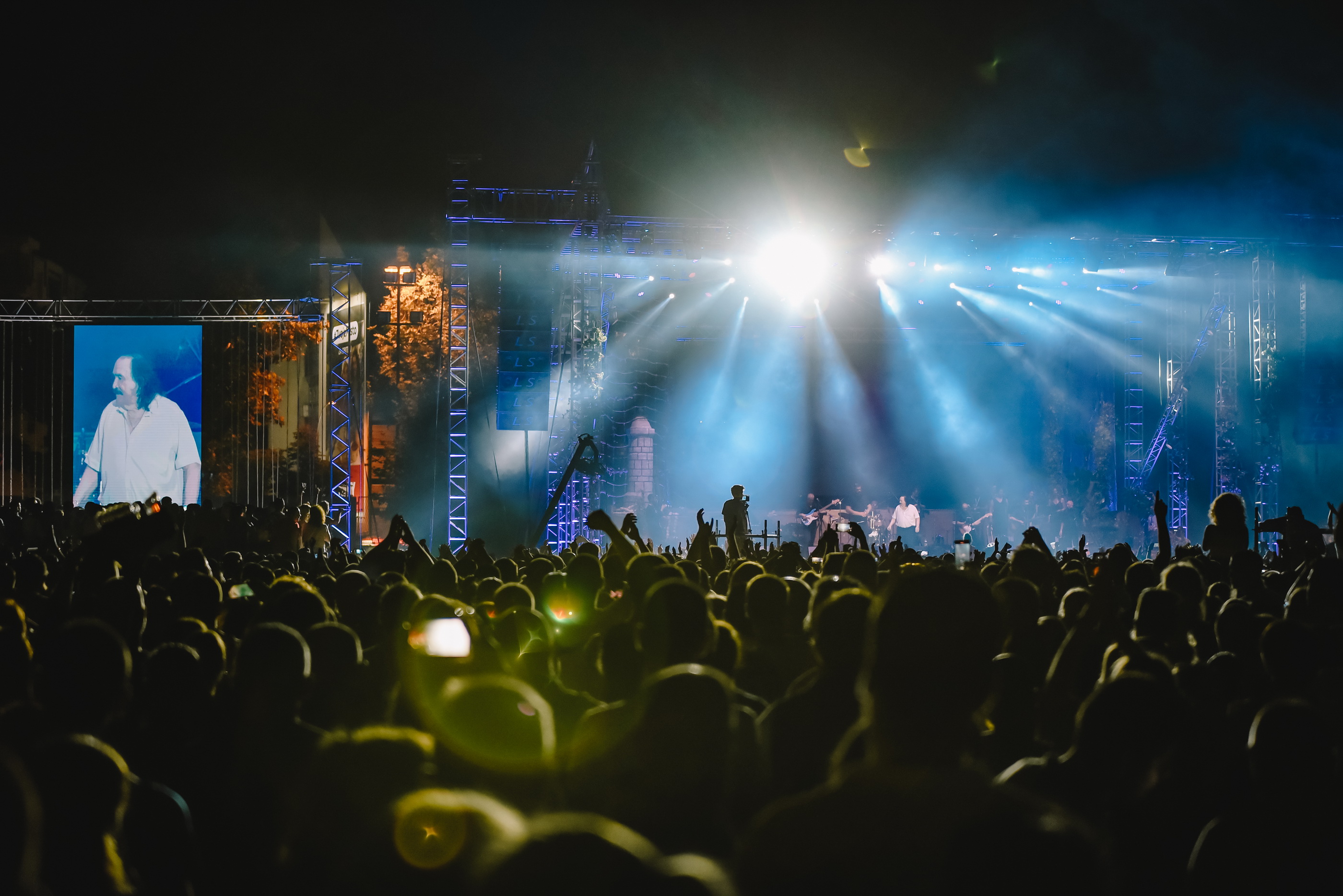 Stari Plac: Mišo Kovač i prijatelji priredili nezaboravan koncert