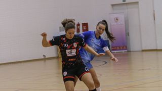 Futsal Super chicks – MC PLUS 2:5 Futsal Super chicks – MC PLUS 2:5
