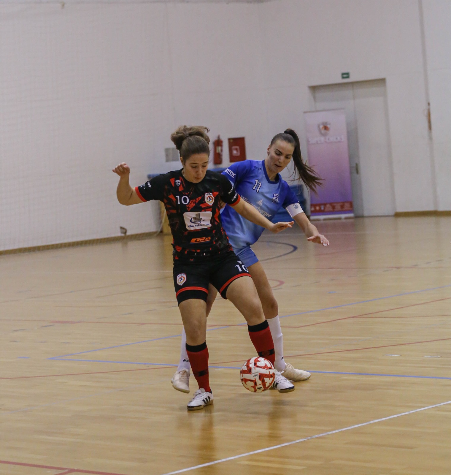 Futsal Super chicks – MC PLUS 2:5 Futsal Super chicks – MC PLUS 2:5