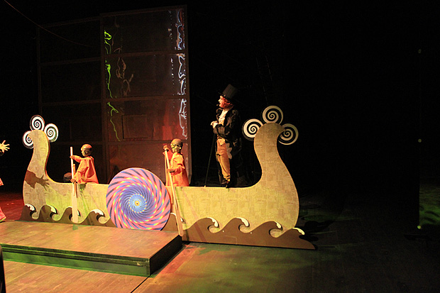 “Drago Č. i tvornica čokolade” u novoj zgradi Kazališta lutaka, Foto: Leo Banić “Drago Č. i tvornica čokolade” u novoj zgradi Kazališta lutaka, Foto: Leo Banić