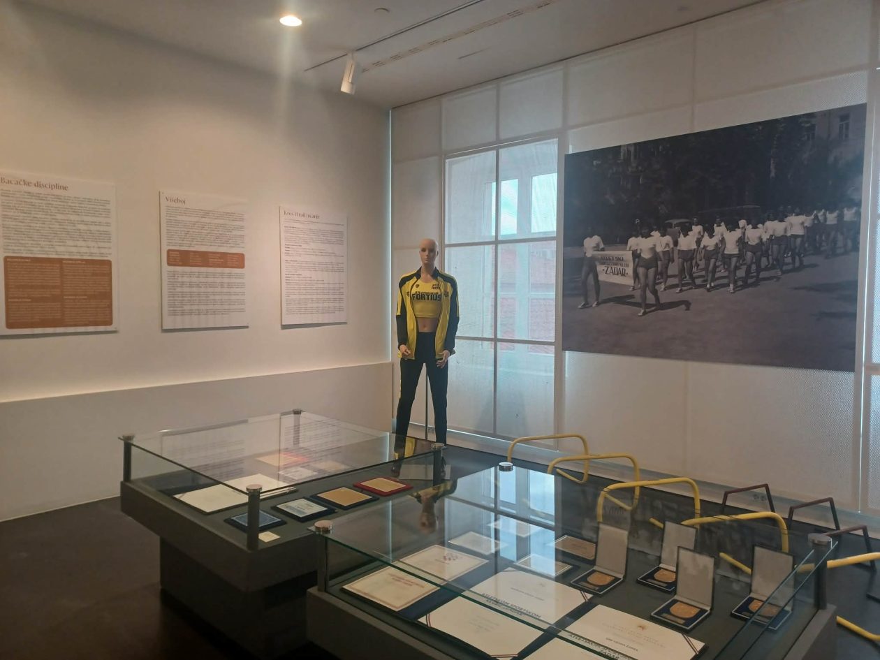 Zadarska atletika, plivanje, vaterpolo i skokovi u vodu iznjedrili su niz istaknutih sportašica i sportaša