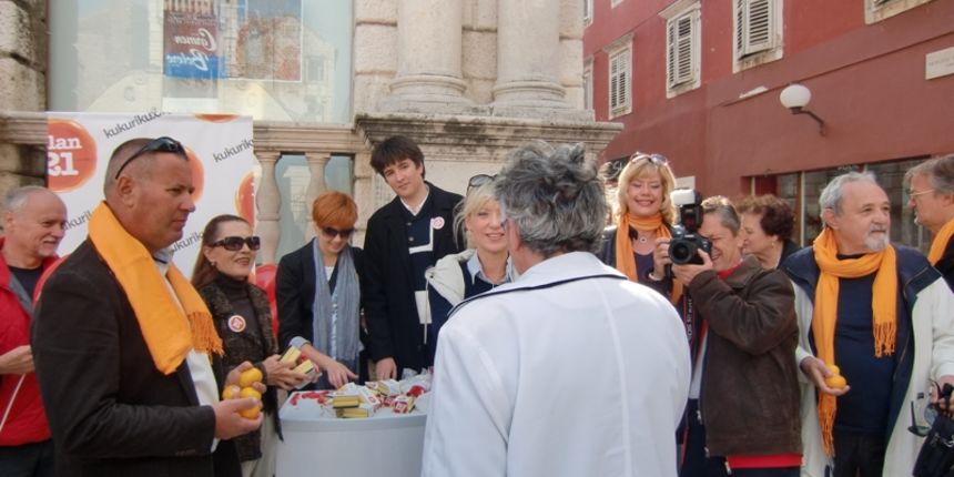 Kukuriku koalicija na Narodnom trgu: Volim čista posla Kukuriku koalicija na Narodnom trgu: Volim čista posla