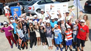 Zlatni olimpijci Fantela i Marenić družili se sa šibenskom djecom povodom dana jedrenja. Photo: Duško Jaramaz/PIXSELL Zlatni olimpijci Fantela i Marenić družili se sa šibenskom djecom povodom dana jedrenja. Photo: Duško Jaramaz/PIXSELL