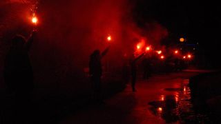 19.02.2014., Preko – U Preku na otoku Ugljanu organizirana je bakljada pod nazivom “Osvijetlimo otoke – jos nas ima”. Otocani protestiraju bakljadom protiv ukidanja malog ribolova i dr. Photo: Dino Stanin/PIXSELL 19.02.2014., Preko – U Preku na otoku Ugljanu organizirana je bakljada pod nazivom “Osvijetlimo otoke – jos nas ima”. Otocani protestiraju bakljadom protiv ukidanja malog ribolova i dr. Photo: Dino Stanin/PIXSELL