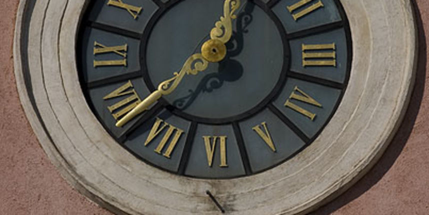 sat na gradskoj straži