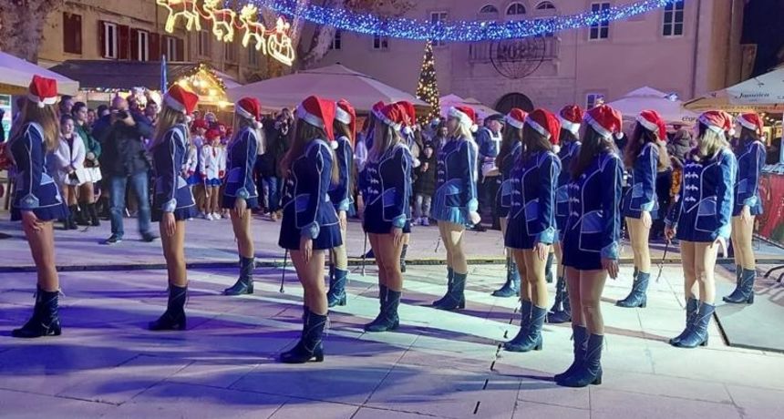 Zadarske mažoretkinje