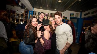 U Famous beach and grill baru Rockatansky bend proslavio je 20 godina djelovanja U Famous beach and grill baru Rockatansky bend proslavio je 20 godina djelovanja