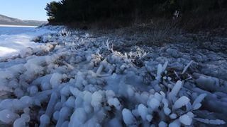 Šetnja po zaleđenom i bajkovitim Vranskim jezerom Šetnja po zaleđenom i bajkovitim Vranskim jezerom