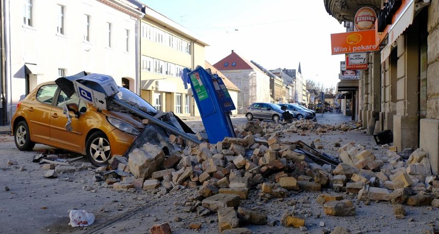 Sisak: posljedice razornog potresa 29. prosinca 220.