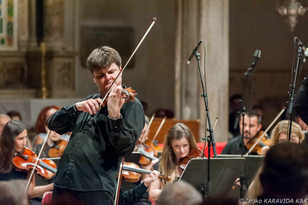 55. Glazbene večeri u Sv. Donatu: Koncert Zadarskog komornog orkestra i Romana Simovića, foto: Željko Karavida 55. Glazbene večeri u Sv. Donatu: Koncert Zadarskog komornog orkestra i Romana Simovića, foto: Željko Karavida