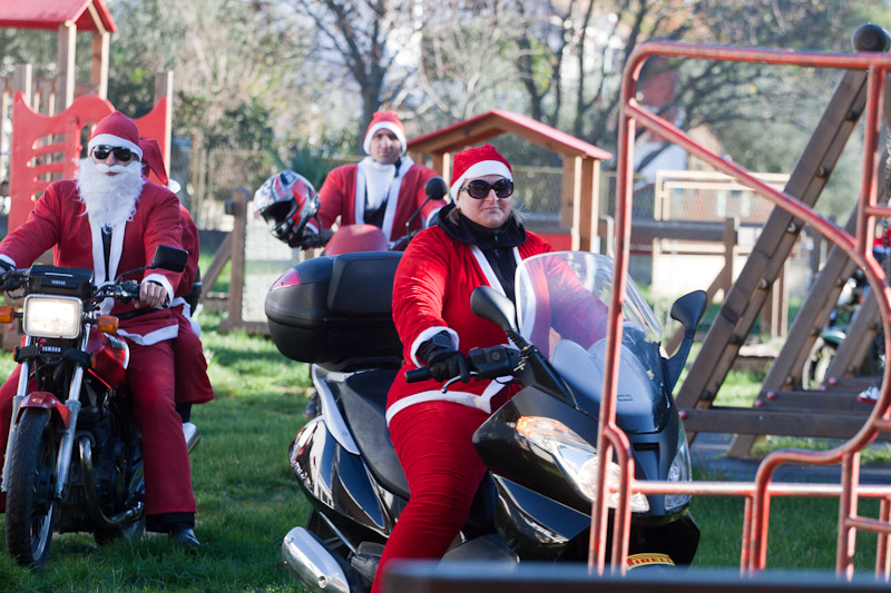 Biograd: Moto Mrazovi Duhovi u posjeti djecjim vrticima, Foto: Franjo Juric Biograd: Moto Mrazovi Duhovi u posjeti djecjim vrticima, Foto: Franjo Juric