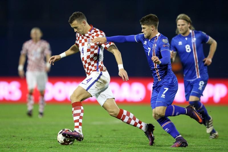 Image 379811 (auto) Image 379811 (auto)