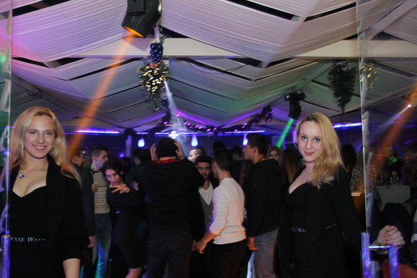 Vikend u Ledani Lounge & Baru: Red Hot Friday Night i Saturday White Fever. Vikend u Ledani Lounge & Baru: Red Hot Friday Night i Saturday White Fever.