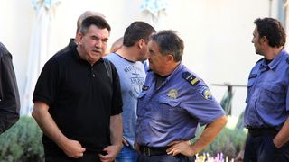 U prigodi Dana hrvatske policije i njihovog zaštitnika Sv.Mihovila danas je u PU Zadarskoj održana prigodna svečanost.U nastavku svečanosti, pokaznu vježbu samoobrane izveli su pripadnici interventne jedinice PU Zadarske te su podijeljena priznanja nagrađ U prigodi Dana hrvatske policije i njihovog zaštitnika Sv.Mihovila danas je u PU Zadarskoj održana prigodna svečanost.U nastavku svečanosti, pokaznu vježbu samoobrane izveli su pripadnici interventne jedinice PU Zadarske te su podijeljena priznanja nagrađ