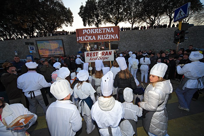 Zadarski karvelav 2013. – Stanarska pučka kuhinja, Foto: Boris Kačan
