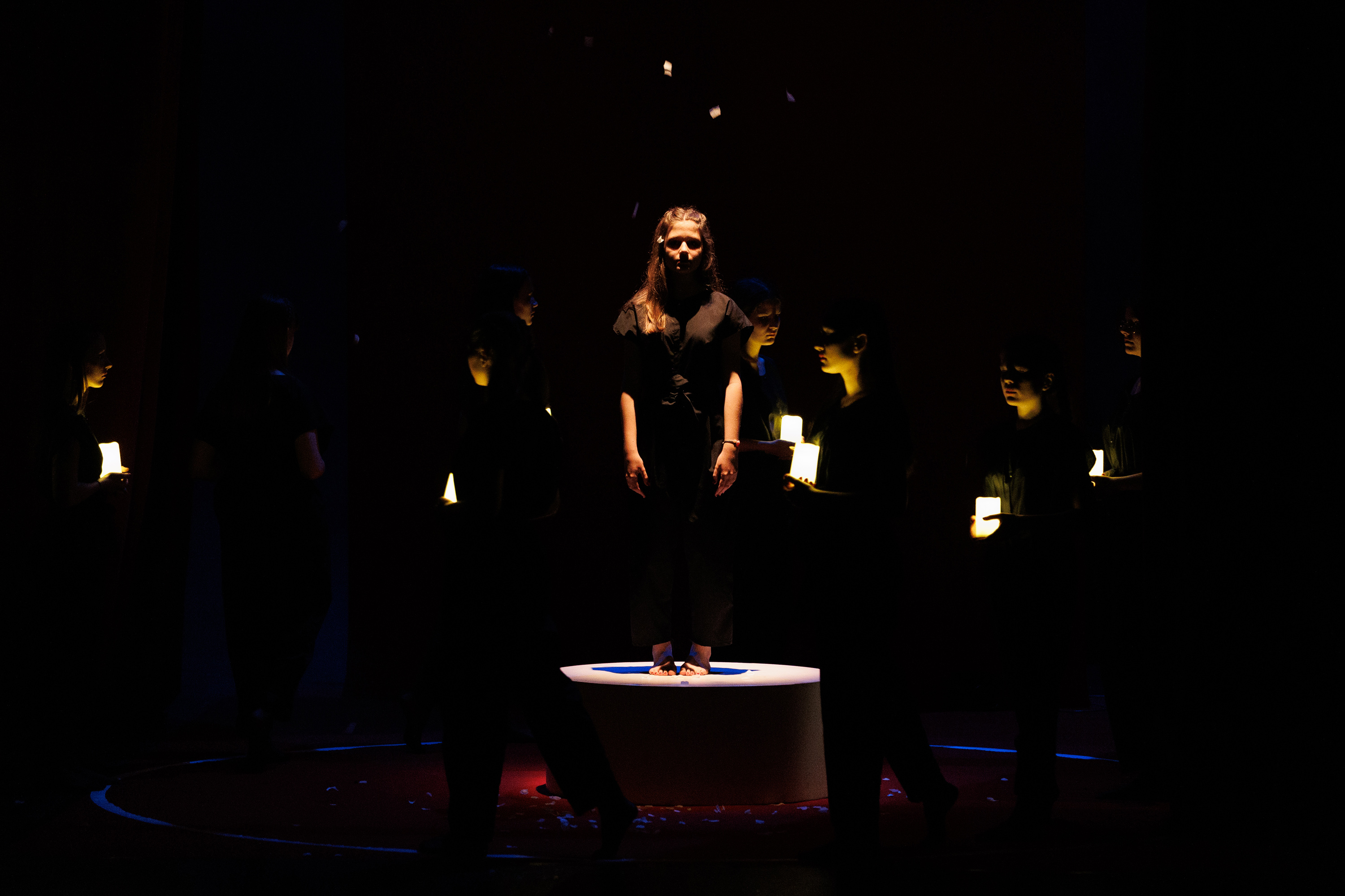 Igrajmo se: Zabranjeno mlađima od 15 strana A