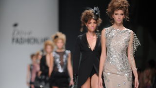 Zagreb, 290911.
Velesajam, paviljon 5.
Modne revije i poznati na Dove Fashion.hr proljece ljeto 2012. Prvi dan su izlagali kreatori Ivica Skoko, Martina Felja, AMDS by ALDUK i IK STUDIO.
Na slici: kreacije Ivica Skoko.
Foto: Srdjan Vrancic / CROPIX Zagreb, 290911.
Velesajam, paviljon 5.
Modne revije i poznati na Dove Fashion.hr proljece ljeto 2012. Prvi dan su izlagali kreatori Ivica Skoko, Martina Felja, AMDS by ALDUK i IK STUDIO.
Na slici: kreacije Ivica Skoko.
Foto: Srdjan Vrancic / CROPIX