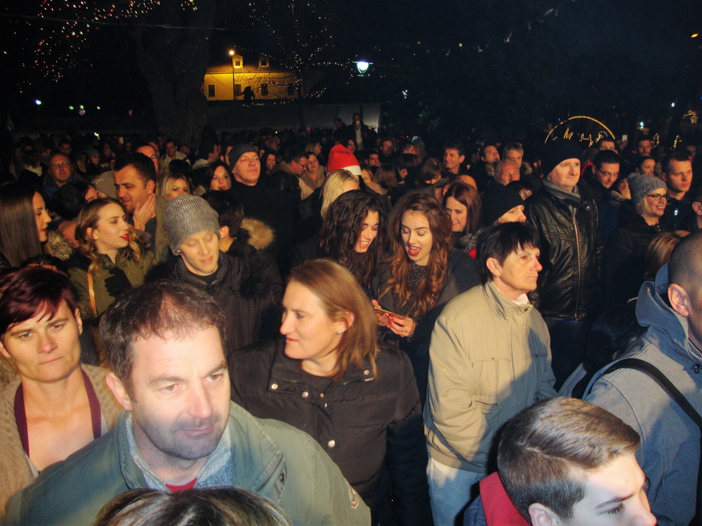 Legendarni Željko Bebek uveo Biograd u 2017. godinu