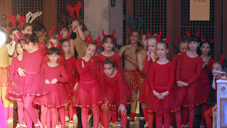 Plesna udruga Gesta: Ima li spasa za Djeda Mraza (Foto:Saša Čuka)