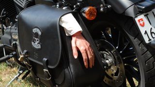 Zadar, 280511.
Odrzana je parada Harley Davidson motora izmedju Zadra i Biograda u kojoj je sudjelovalo vise tisuca motora. Oko 12 sati s Borika u Zadru krenula je kolona Harley Davidsona duga 4 kilometra koja se zaputila u Biograd gdje se odrzavaju dani Zadar, 280511.
Odrzana je parada Harley Davidson motora izmedju Zadra i Biograda u kojoj je sudjelovalo vise tisuca motora. Oko 12 sati s Borika u Zadru krenula je kolona Harley Davidsona duga 4 kilometra koja se zaputila u Biograd gdje se odrzavaju dani