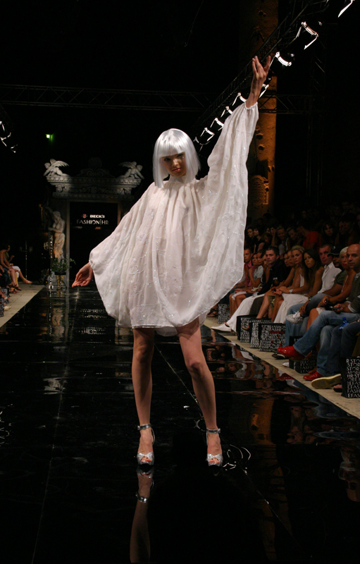 Image 1175335 (auto)