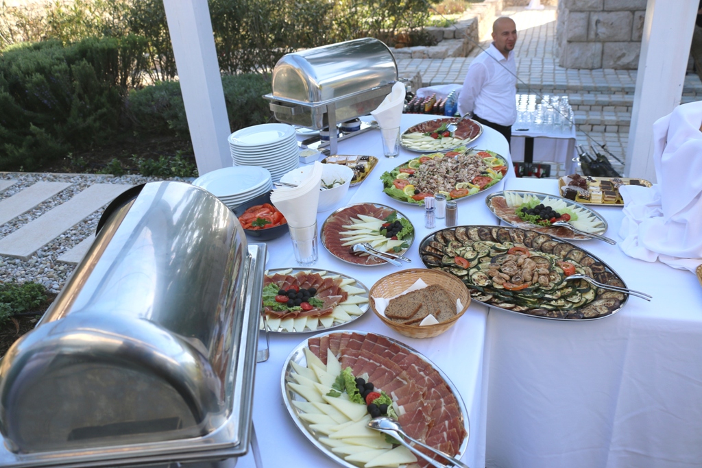 Delegacija Južnomoravske regije u posjeti otoku Viru Delegacija Južnomoravske regije u posjeti otoku Viru