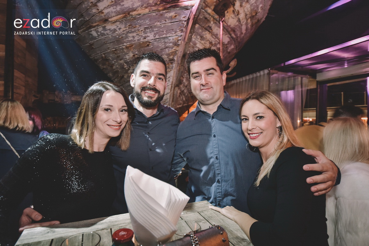 Uskrs u Harbor Cookhouse & Clubu uz klapu Iskon Uskrs u Harbor Cookhouse & Clubu uz klapu Iskon