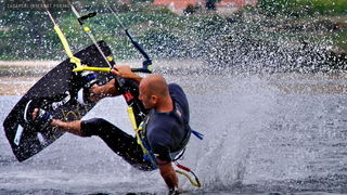 Kiteri guštali u refulima ninske bure Kiteri guštali u refulima ninske bure
