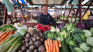 Đir po pijaci, 17. travnja 2012. (foto:Saša Čuka)