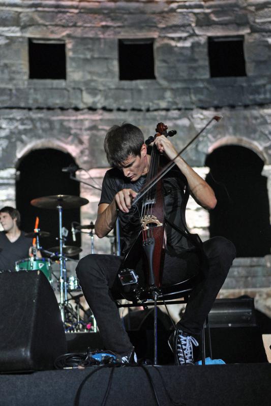 2CELLOS održali koncert u pulskoj Areni i oduševili 5 tisuća fanova, Foto: Duško Marušić/PIXSELL