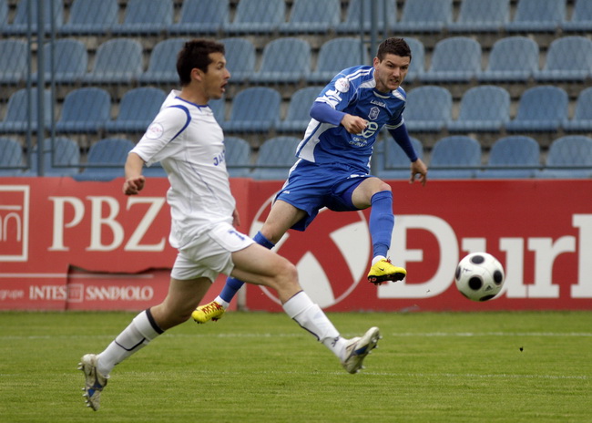 Varazdin, 080510.
Na gradskom stadionu u Varazdinu igra se 29. kolo prve HNL izmedju Varteksa i Zadra.
Na slici: Matija Smrekar.
Foto: Zeljko Hajdinjak / CROPIX