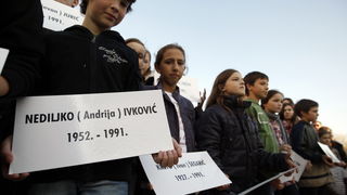 Skabrnja, 181111.
20. obljetnica stradanja Skabrnje. U Skabrnji je uz govore na trgu ispred crkve odrzano i polaganje vijenaca na groblju.
Foto: Jure Miskovic / CROPIX Skabrnja, 181111.
20. obljetnica stradanja Skabrnje. U Skabrnji je uz govore na trgu ispred crkve odrzano i polaganje vijenaca na groblju.
Foto: Jure Miskovic / CROPIX