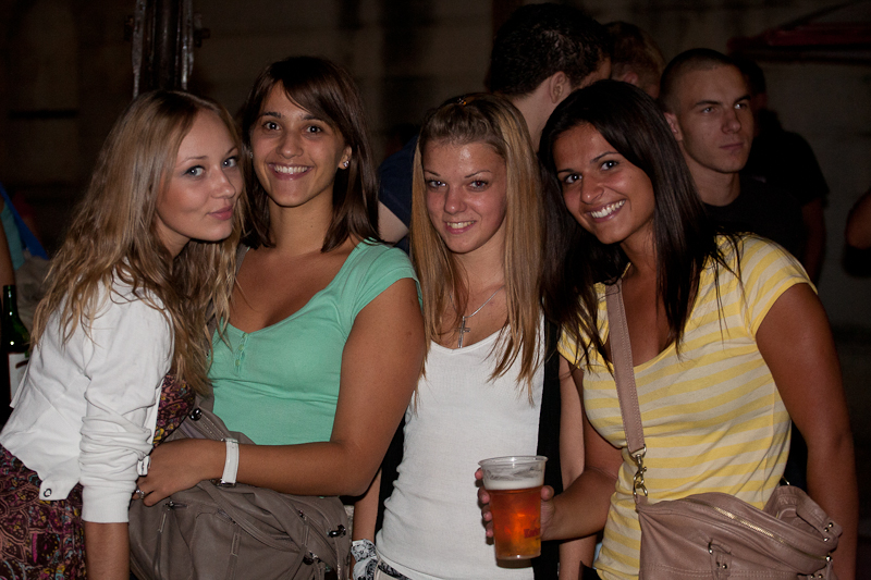 Karlovačko koncert na Trgu pet bunara, foto: Luka Dubroja Karlovačko koncert na Trgu pet bunara, foto: Luka Dubroja