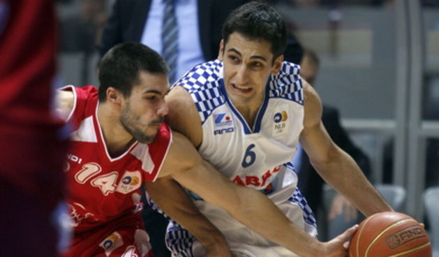 Zadar, 211109.
Dvorana na Visnjiku.
Utakmica 9. kolo NLB lige izmedju KK Zadar – KK FMP.
Na fotografiji: igrac Zadra Rok Stipcevic.
Foto: Jure Miskovic / CROPIX